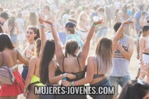 Conocer mujeres jóvenes ¿Qué sitios visitan las mujeres jóvenes